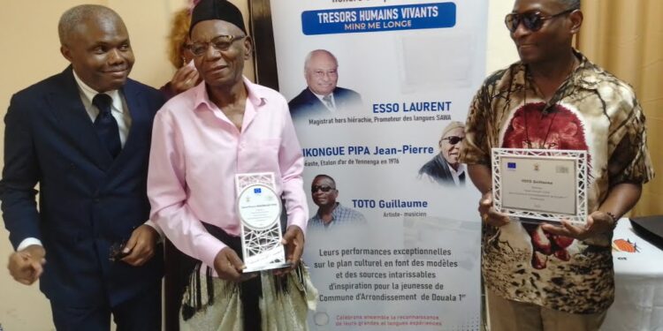 Distinction : Laurent Esso, Toto Guillaume et Jean Pierre Dikongue Pipa, honorés par le Conseil Municipal de Douala 1er