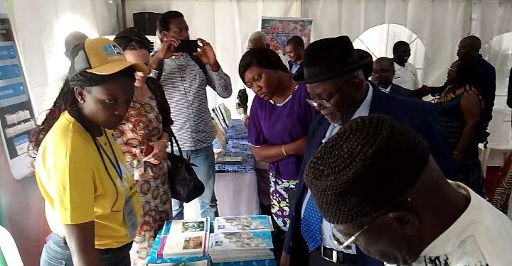Littérature : Le SALIDO (Salon du Livre de Douala) fait Lire…