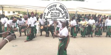 Le village Weh dans le Nord-Ouest célèbre sa culture locale et promeut la paix dans le Noso