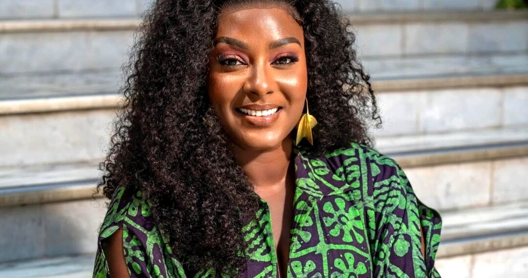 Arame Ndiaye : “Sous les projecteurs, Halima Gadji incarnait la grâce, le talent salué, la beauté évidente, le regard magnétique et l’élégance maîtrisée.