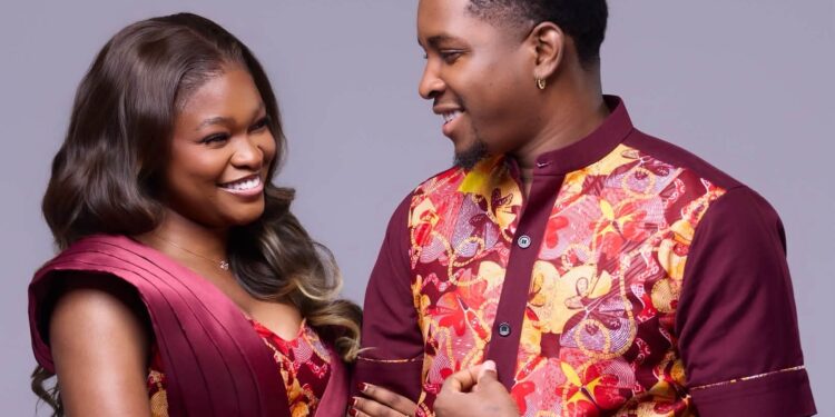 Indira Baboke et Tam Sir : de la musique à la cérémonie coutumière, l’histoire d’un couple qui intrigue